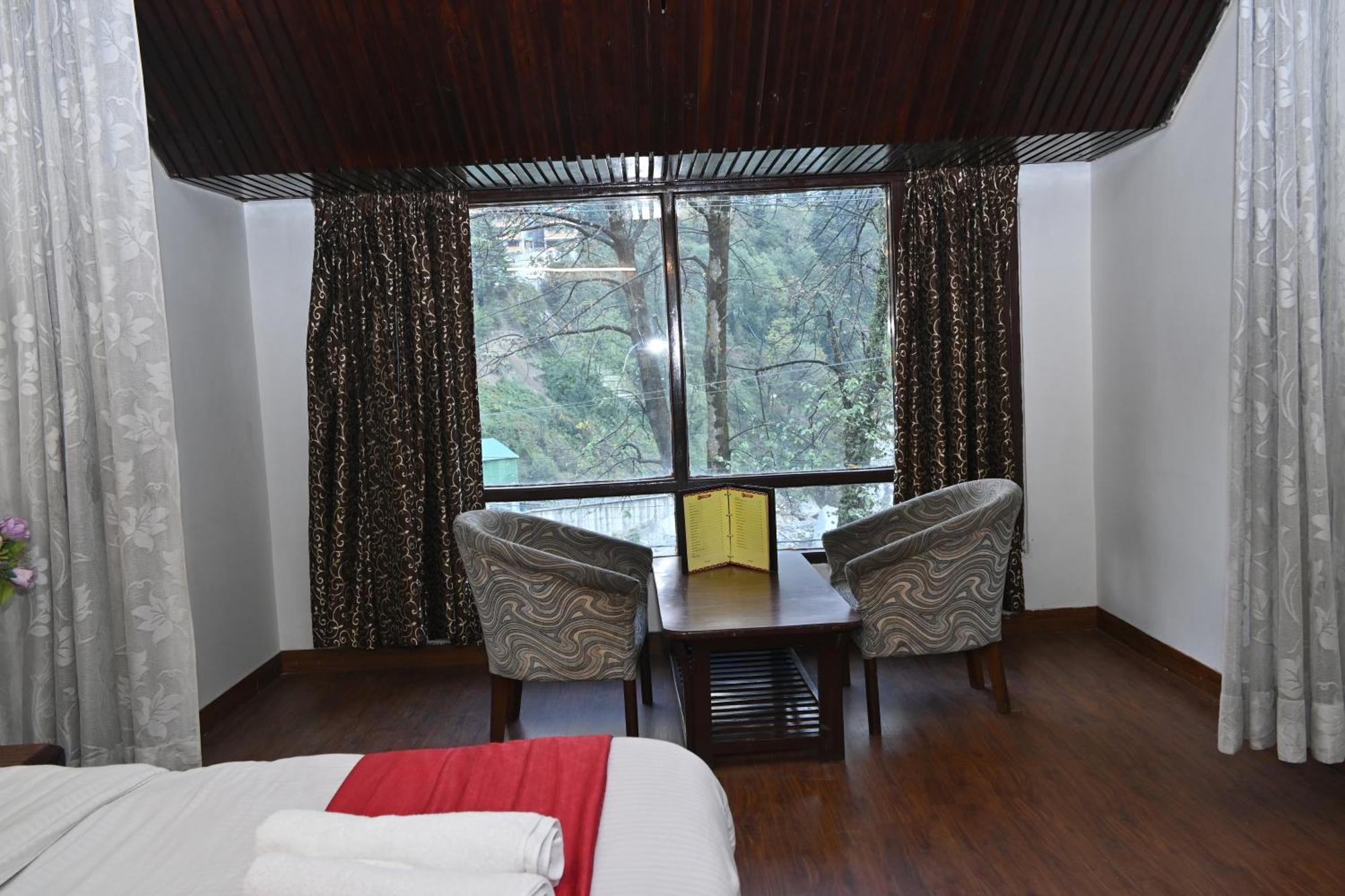 Sitara International Hotel 3*